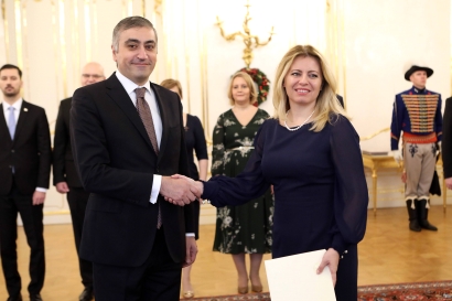 Դեսպան Պապիկյանն իր հավատարմագրերն է հանձնել Սլովակիայի Հանրապետության նախագահին