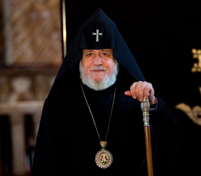 Գարեգին Բ-ն ցավակցել է ավիաաղետի զոհերի ընտանիքներին և հարազատներին