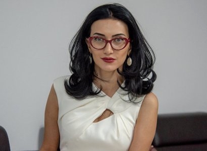 Մարդկային խնդրանք իշխանական քարոզչամեքենային՝ հետ քաշեք դիակապտությամբ զբաղվող երեւույթներին․ Արփինե Հովհաննիսյան