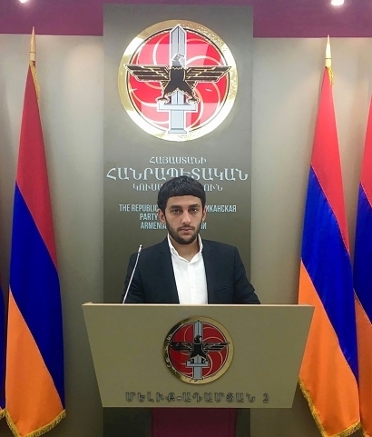 Հրաչյա, նոր եմ հասկանում թե ինչն էր պատճառը, որ դու միշտ էպիզոդիկ դերեր ես խաղացել. Հովհաննես Խաչատրյան