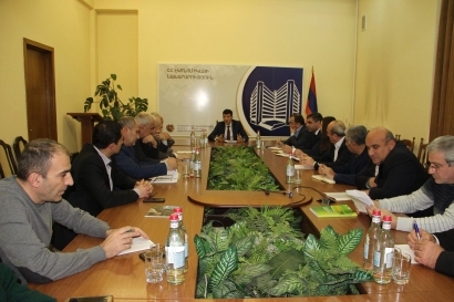 Մարզպետարանների գյուղոլորտի պատասխանատուների հետ քննարկվել են գարնան նախապատրաստական գյուղատնտեսական աշխատանքները