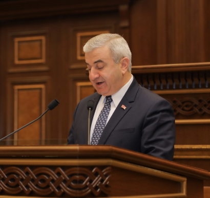 Ադրբեջանից արտաքսված և Արցախում ապաստան գտած մարդիկ այդպես էլ միջազգային կարգավիճակ չեն ստացել,. Աշոտ Ղուլյանի խոսքը ՀՀ ԱԺ և ԱՀ ԱԺմիջև համագործակցության միջխորհրդարանական հանձնաժողովի նիստում