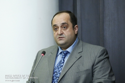 Նախկին բարձրաստիճան պաշտոնյաների մահերի շղթան շատ մտահոգիչ է. Հովհաննես Մանուկյան. ArmLur.am
