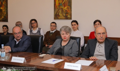 Բաքվի ջարդերի 30-րդ տարելիցին նվիրված քննարկում է տեղի ունեցել Արցախի Հանրապետության Ազգային ժողովում. ՖՈՏՈՌԵՊՈՐՏԱԺ