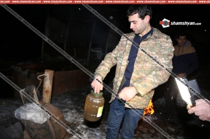 Օրեր առաջ Կոտայքի մարզի Գետամեջ գյուղում գտնվող Եղունարք գետում և մի քանի ավազաններում 4 հազարից ավելի «Իշխան» տեսակի ձկների անկման պատճառը եղել են գետում լցված կասկածելի նյութերը. ՖՈՏՈՌԵՊՈՐՏԱԺ, ՏԵՍԱՆՅՈԹ