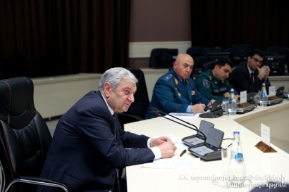 ԱԻ նախարարը հրավիրել է միջգերատեսչական արտահերթ նիստ. քննարկվել է ձնաբքի պատճառով տիրող իրավիճակը. ՖՈՏՈՌԵՊՈՐՏԱԺ, ՏԵՍԱՆՅՈՒԹ