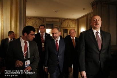 Մենք ապրում ենք շոումեն-քաղաքական գործիչների ժամանակաշրջանում․ «Առավոտ»