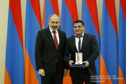 Ունենք քաղաքական որոշում, որ պետք է ամուր և պինդ կանգնենք սպորտի կողքին. Վարչապետը պարգևներ է հանձնել 2019 թ. 10 լավագույն մարզիկներին. ՖՈՏՈՌԵՊՈՐՏԱԺ