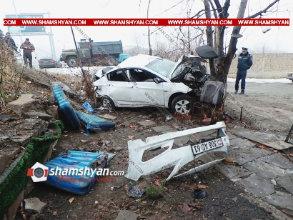 «Կասկադյորական» ավտովթար Երևանում. 31-ամյա վարորդը Hyundai-ով «Հարսնաքար» ռեստորանային համալիրի մոտ տապալել է էլեկտրասյունն ու գլխիվայր շրջվելով՝ հայտնվել հարակից տարածքում. կան վիրավորներ. ՖՈՏՈՌԵՊՈՐՏԱԺ, ՏԵՍԱՆՅՈՒԹ