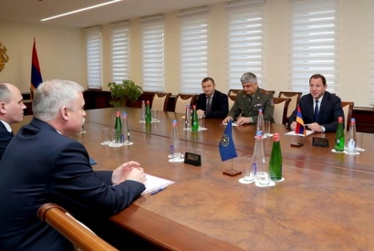 Դավիթ Տոնոյանն ու Ստանիսլավ Զասը քննարկել են միջազգային և տարածաշրջանային անվտանգության հարցեր