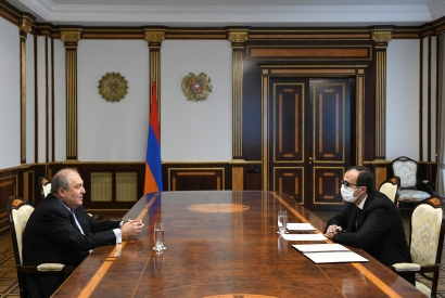 Նախագահ Սարգսյանն աշխատանքային հանդիպում է ունեցել առողջապահության նախարարի հետ