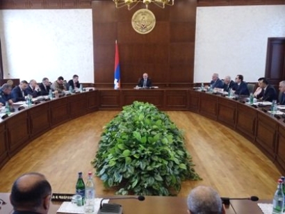 Բակո Սահակյանը ընդլայնված խորհրդակցություն է անցկացրել. օրակարգում կորոնավիրուսի դեմ պայքարն է
