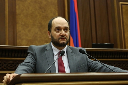 Միակ շնորհակալությունը բաժին հասավ Արայիկ Հարությունյանին. ԱԺ թեժ նիստի հետքերով. «Ժողովուրդ»