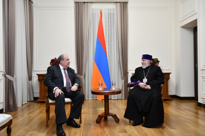 «Մեր մաղթանքն է, որ Հարուցյալ Քրիստոս հարանոր հաջողություններով արգասավորի Ձեր և ՀՀ պետական այրերի ջանքերը»․ Ամենայն հայոց կաթողիկոսը Սբ. Զատիկի տոնի առթիվ շնորհավորել է նախագահ Սարգսյանին