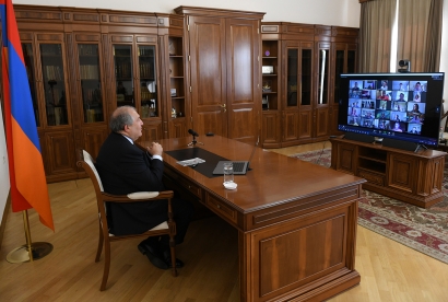 Նախագահ Սարգսյանը մասնակցել է «Քվանտային առաջնորդությունը համավարակի ժամանակ» թեմայով վեբինարի. ՏԵՍԱՆՅՈՒԹ