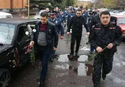 Ոստիկանության Կոտայքի բաժնի ծառայողներն իրենց հարգանքի տուրքը մատուցեցին Ցեղասպանության անմեղ զոհերի հիշատակին.