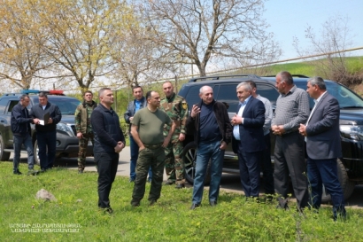 Բակո Սահակյանը այցելել է Մարտունու շրջան և ծանոթացել գյուղատնտեսական աշխատանքների ընթացքին. ՖՈՏՈՌԵՊՈՐՏԱԺ