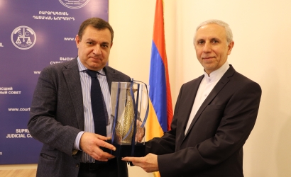 Բարձրագույն դատական խորհրդի նախագահն ընդունել է Իրանի Իսլամական Հանրապետության արտակարգ և լիազոր դեսպանին. ՖՈՏՈՌԵՊՈՐՏԱԺ