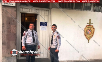 Արտակարգ դեպք Երևանում. ոստիկանության օպերլիազորը, վտանգելով իր կյանքը, 28-ամյա աղջկան 4-րդ հարկի պատուհանին տեղադրված օդորակիչի վրայից տեղափոխել է անվտանգ վայր. ՖՈՏՈՌԵՊՈՐՏԱԺ
