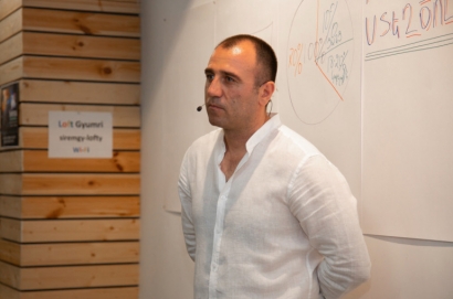 Օրվա ընթացքում էլ քանի՞ վարակակիր պետք է բացահայտվի ու մահ գրանցվի, որ փակեք երկիրը՝ 1000 հիվանդ ու 50-60 մա՞հ․ փակեք երկիրը 15 օրով, փրկեք մարդկանց կյանքերը․ Ռուբեն Մխիթարյան