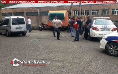 Վրաերթ Սյունիքի մարզում. 37-ամյա վարորդը Գորիսում Opel Combo-ով վրաերթի է ենթարկել 5-ամյա երեխային. վերջինս Սանավիացիայի ուղղաթիռով ծայրահեղ ծանր ախտորոշմամբ տեղափոխվել է Երևանի «Սուրբ Աստվածամայր» բժշկական կենտրոն. ՖՈՏՈՌԵՊՈՐՏԱԺ