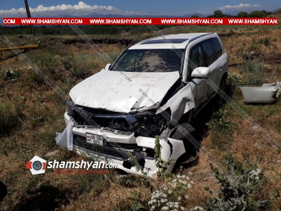 Խոշոր ավտովթար Գեղարքունիքի մարզում. Toyota Land Cruiser-ը մի քանի պտույտ շրջվելով՝ հայտնվել է ձորակում. շոումեն ներկայացած անձինք տեղափոխվել են հիվանդանոց. ՖՈՏՈՌԵՊՈՐՏԱԺ, ՏԵՍԱՆՅՈՒԹ