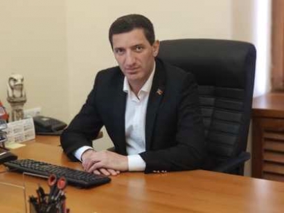 Դմփ-դմփ-հուււււււււ.. որ իմանաք, թե ինչ մարդկանց տներում են խուզարկություններ կատարում, կթուլանաք ծիծաղից. Գեւորգ Պետրոսյան