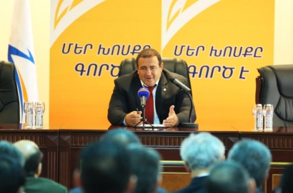 «Ես պատրաստ եմ, իմ թիմը պատրաստ է գիշեր-ցերեկ աշխատելով`լուծումներ գտնել, մեղմել ձեր խնդիրները, որ կարողանաք դիմանալ մինչև համավարակի ավարտը». Ծառուկյանը հանդիպել է երաժիշտ-կատարողների հետ