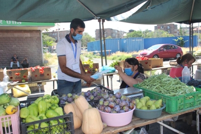 «Հրազդան» մարզադաշտի հարակից տարածքում վերաբացվել է գյուղմթերքի տոնավաճառը