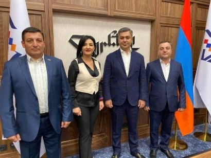 Տեղի է ունեցել «Հայրենիք» կուսակցության և Արցախի «Արդարություն» կուսակցության հանդիպումը
