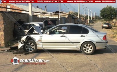 Ավտովթար Արմավիրի մարզում. բախվել են BMW-ն ու Mercedes-ը, վերջինն էլ փլուզել է քարե պարիսպը. 7 վիրավորների մեջ կան երեխաներ. ՖՈՏՈՌԵՊՈՐՏԱԺ