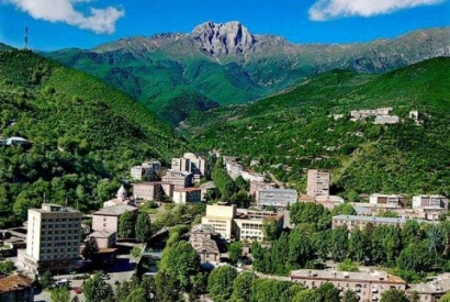 Խուստուփի պես հպարտ և դուխով. Կապանի օրվա առիթով շնորհավորել են վարչապետն ու մարզպետը