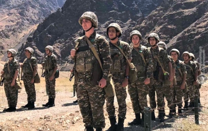 5-րդ զորամիավորումում անցկացվել են հանկարծակի ստուգումներ, 4-րդում՝ կրակային պատրաստության պարապմունք, 2-րդում՝ հրամանատարաշտաբային զորավարժություն