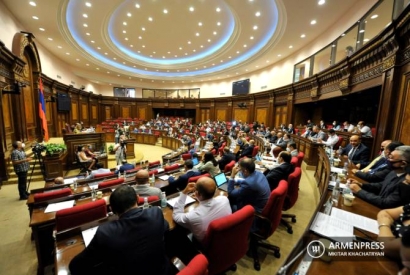 ԱԺ-ն առաջին ընթերցմամբ ընդունեց ՊՈԱԿ-ների տնօրենի թեկնածուների համար պահանջները խստացնող նախագիծը