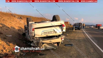 Ողբերգական ավտովթար Սյունիքի մարզում. Toyota Land Cruiser-ը բախվել է քարերին և գլխիվայր շրջվել. կա 2 զոհ. բժիշկները պայքարում են 11-ամյա աղջնակի կյանքի համար. ՖՈՏՈՌԵՊՈՐՏԱԺ, ՏԵՍԱՆՅՈՒԹ
