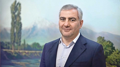 «Այստեղ կրկին նոր կյանքեր են ծնվելու». Սամվել Կարապետյանը կվերականգնի Ստեփանակերտի ռմբակոծված ծննդատունը