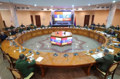 Վաղարշակ Հարությունյանը և Սերգեյ Շոյգուն քննարկել են Լեռնային Ղարաբաղի շուրջ ստեղծված իրավիճակը