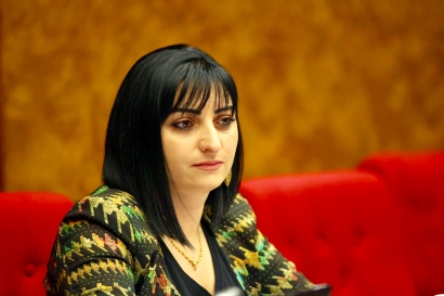 Պատերազմի ժամանակվա փնթիությանը վերջ տվեք, մարդիկ իրենց երեխաներից լուր են ուզում. Թագուհի Թովմասյան