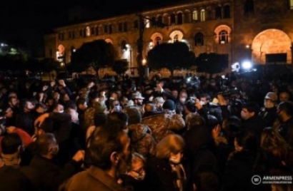Կաթողիկոսի դեմ հանրահավաքի մասնակցներ, համայնքի ղեկավարների ազգականներ. ովքեր էին Նիկոլ Փաշինյանի օգտին հանրահավաք անողները. Mediaport