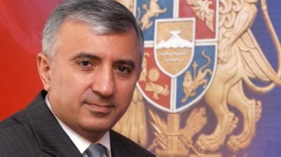 Արդարադատության նախկին նախարար Գևորգ Դանիելյանը ֆեյսբուքյան իր էջում գրառում է կատարել.