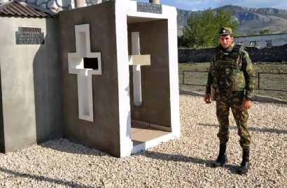 Քեզ բացակա չենք դնի. Սահմանապահ զորքերում ծառայող 24-ամյա զինվորը բազմաթիվ կյանքեր է փրկել ու ինքը նահատակվել է վիրավոր զինակցին օգնելիս. ՖՈՏՈՌԵՊՈՐՏԱԺ, ՏԵՍԱՆՅՈՒԹ