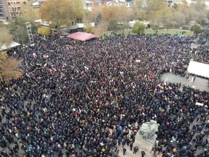 Փաշինյանին ժամանակ տվեցին մինչեւ երեքշաբթի ժամը 12-ը. «Եթե չհեռանա, ամբողջ Հայաստանով մեկ անհնազանդության զանգվածային ակցիաներ ենք անելու». Aravot.am