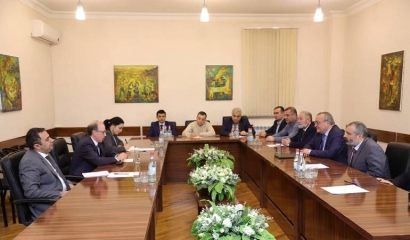 Աշխատանքային այցով Արցախում գտնվող ՀՀ ԱԳ նախարարը հանդիպել է Արցախի Հանրապետության ԱԺ նախագահի հետ