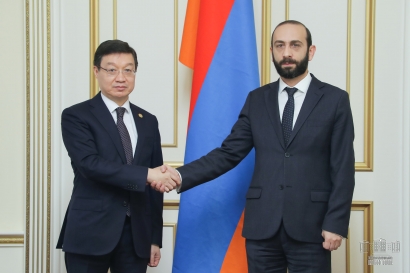 Արարատ Միրզոյանը հրաժեշտի հանդիպում է ունեցել մեր երկրում Ղազախստանի դեսպանի հետ