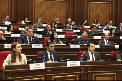 Փաշինյանը հրահանգել է շրջանառության մեջ դնել հասարակության ականջը շոյող նախագծեր․ «Փաստ»