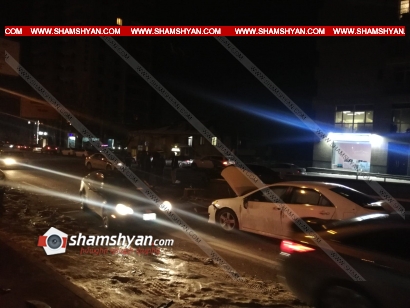 Խոշոր ավտովթար Երևանում․ բախվել են KIA ու Toyota մակնիշի ավտոմեքենաները, Toyota-ն էլ բախվել է կայանված BMW-ին․ կան վիրավորներ․ ՖՈՏՈՌԵՊՈՐՏԱԺ