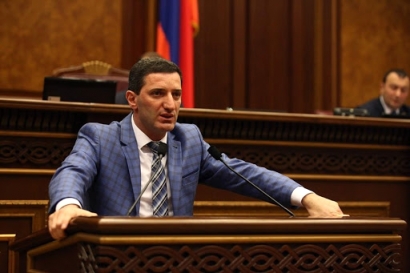 Գևորգ Պետրոսյան. Տո անամո´թ, բա ինչի՞ էիր սեղանին դեմս նստած, խմում Շուշին ազատագրողների կենացը
