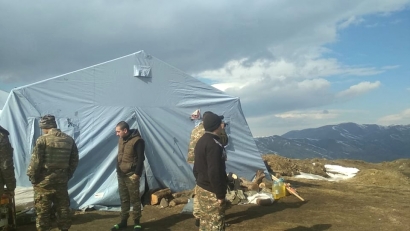 Լիսագոր գյուղի տարածքում հերթապահող զինծառայողների վրանները քամին քշել է, սառմանիքին մնացել են դրսում․ զինծառայողի մայր․ ՏԵՍԱՆՅՈՒԹ․ Tert.am