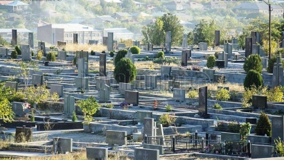 Սրբապղծություն Երևանում․ Էրեբունու ոստիկանները հայտնաբերել են «Նուբարաշենի» գերեզմանները թալանողներին