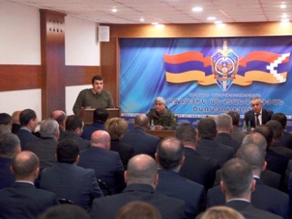 Արցախի նախագահը ԱԱԾ աշխատակազմին է ներկայացրել նոր տնօրենին. Ներկա է եղել Վիտալի Բալասանյանը